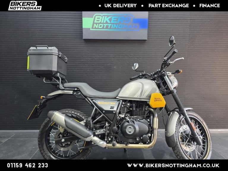 Royal Enfield Scram 411 E5 2024 **Low mileage plus topbox**