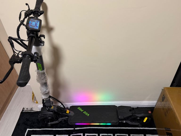 VS2 Pro Electric Scooter - Black, NEW with Colourful LED Lights