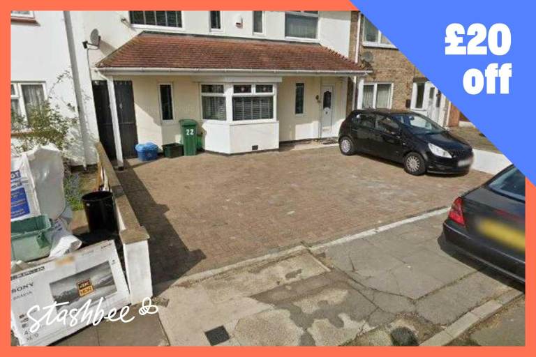 Parking Space to rent in Ilford (IG2) | Stashbee