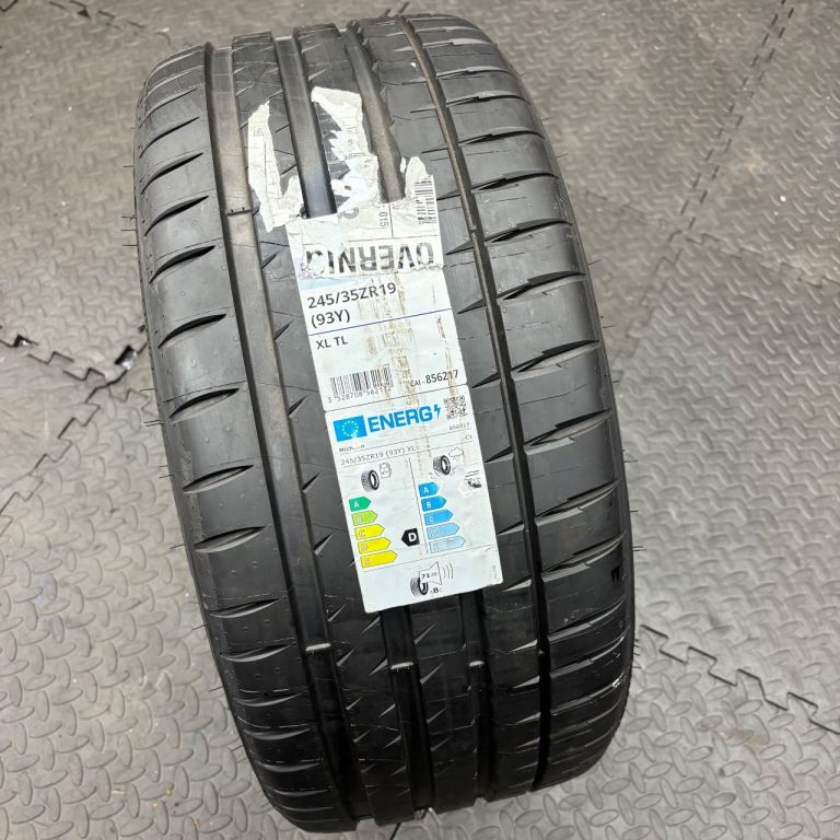 1x single Michelin PS4s 245/35/19 fitted brand new car tyre