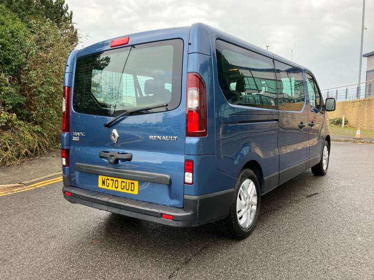 2020 Renault Trafic LL30 ENERGY dCi 120 Sport Nav 9 Seater Standard Roof Minibus DIESEL Manual