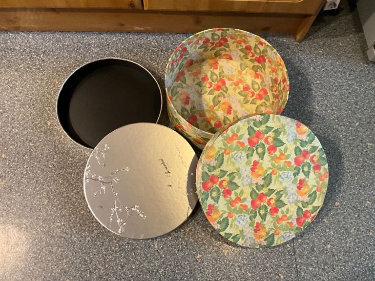 Hat box and another box being sold as a bundle thanks. Only used to store wedding cards etc