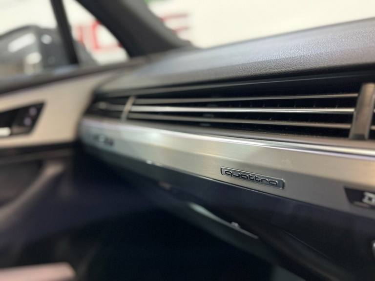 2017 Audi Q7 3.0 TDI V6 S line SUV 5dr Diesel Tiptronic quattro Euro 6 (s/s) (272 ps) ESTATE Dies...