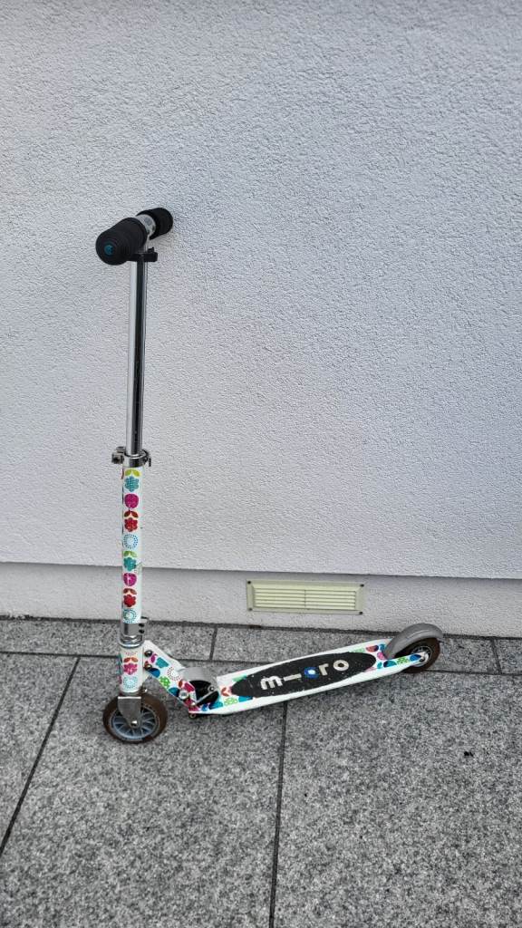 Micro scooter two wheels 