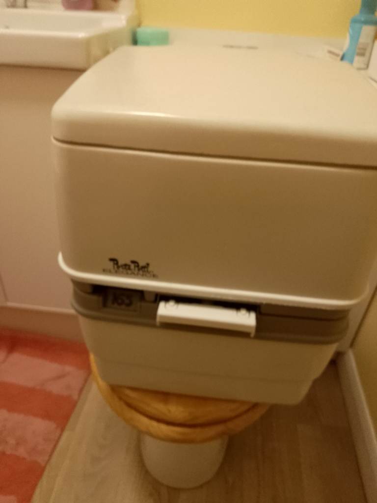Thetford Portable Toilet