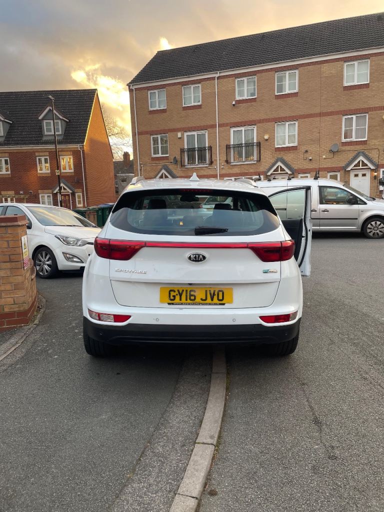 Kia Sportage 2016  Fully Loaded, Clean & Ready to Drive