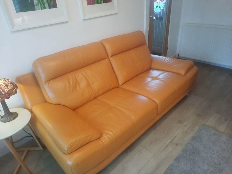 Lovely mustard leather large 3 seater sofa.