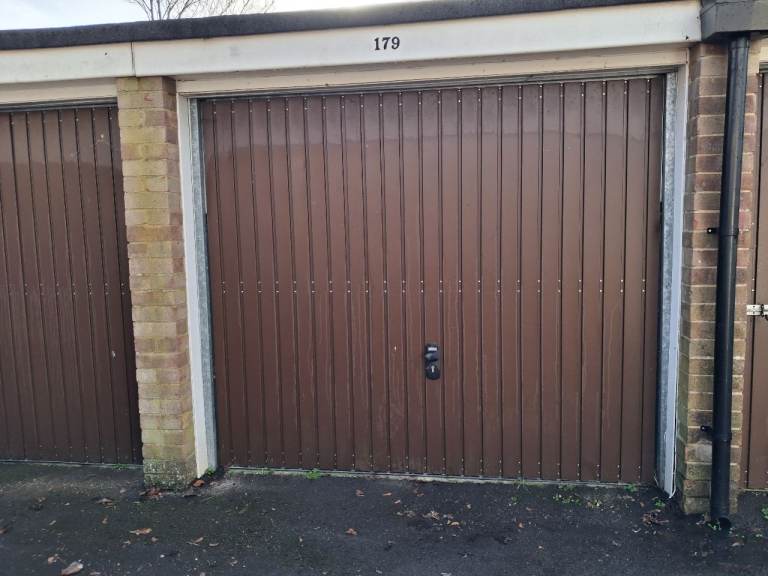 garage/s to rent Andover storage or car  24.7 access 