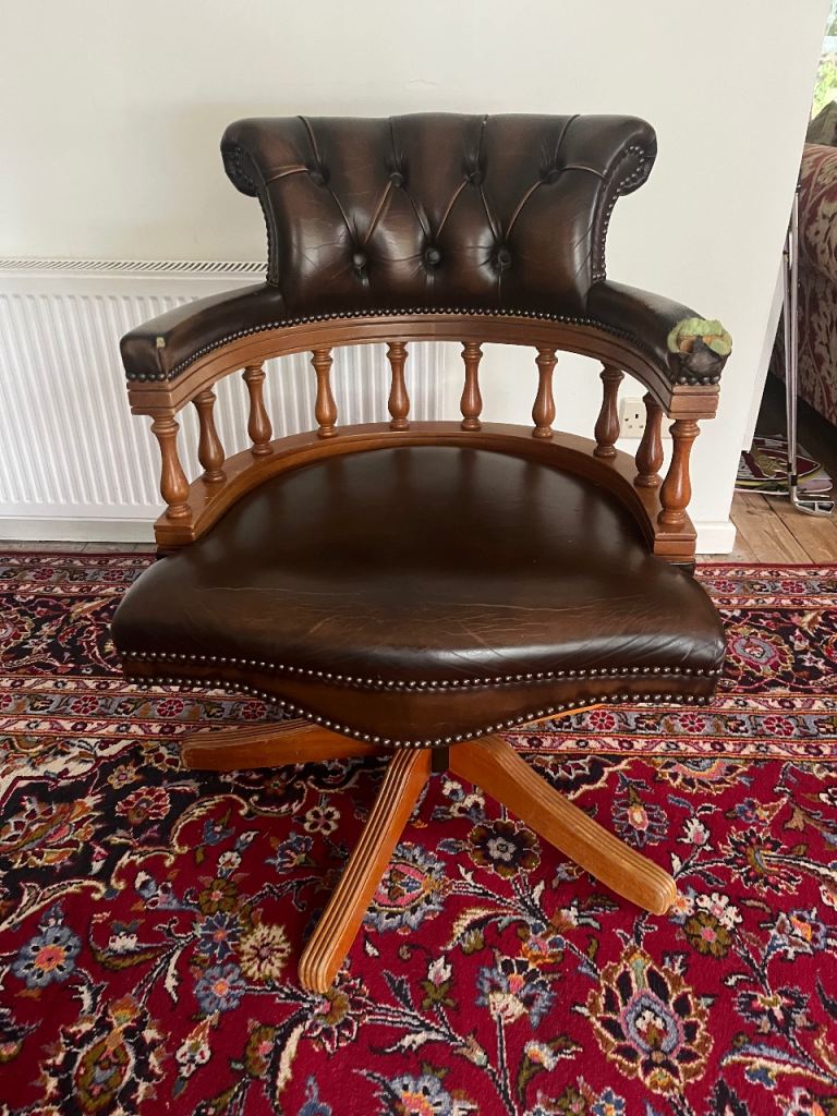 Captains Swivel Armchair 