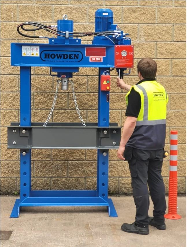 Hydraulic Electric Press | 60 Ton | 400 Bar | 4 kW | 400V | 3 Phas