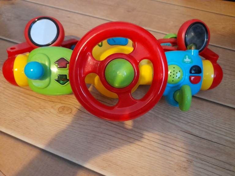 Lights and sounds buggy driver