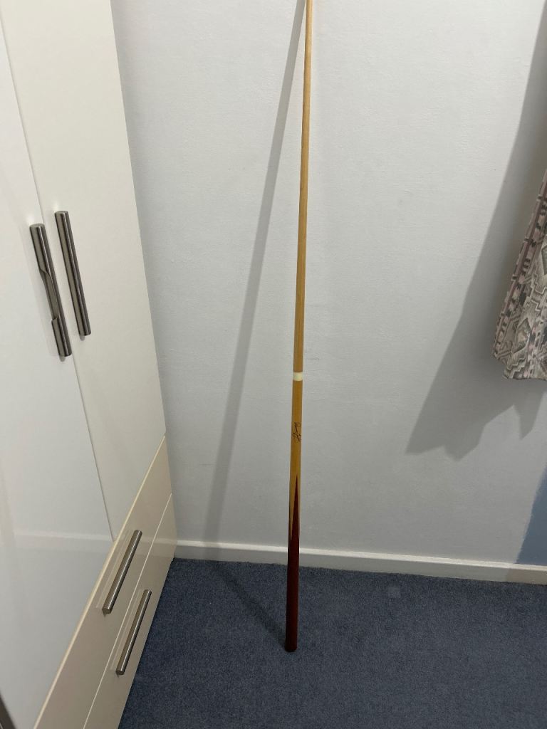 Vintage Dennis Taylor Snooker cue