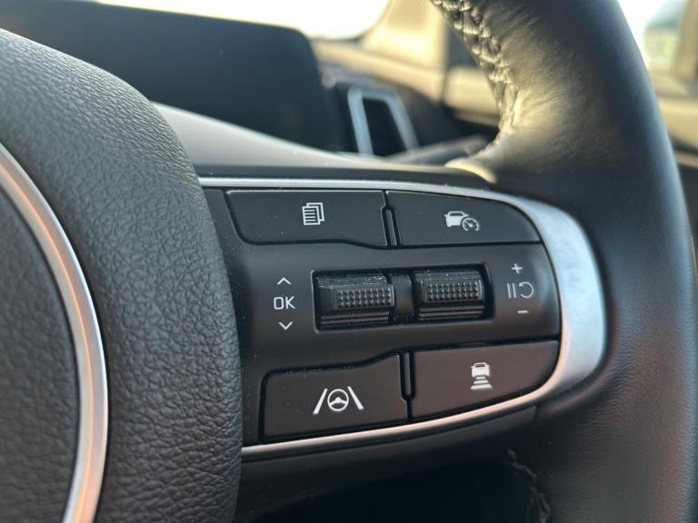 2022 Kia Sportage 1.6T GDi HEV 4 5dr Auto ESTATE PETROL/ELECTRIC Automatic