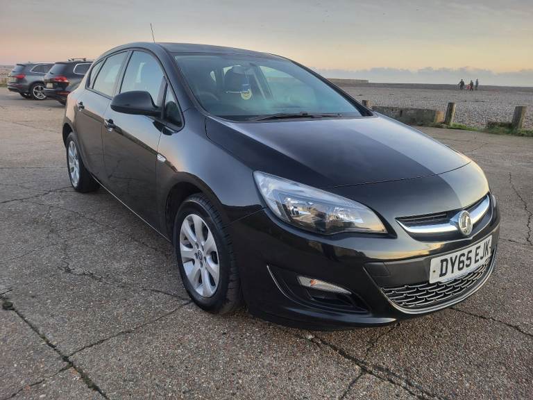 Vauxhall, ASTRA, Hatchback, 2015, Manual, 1598 (cc) new mot new cambelt