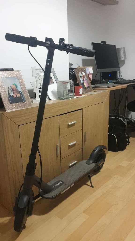 Black Electric Scooter – Good Condition, Ready to Ride