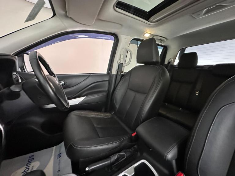 2019 Nissan Navara 2.3 dCi Tekna Auto 4WD Euro 6 4dr PICK UP Diesel Automatic