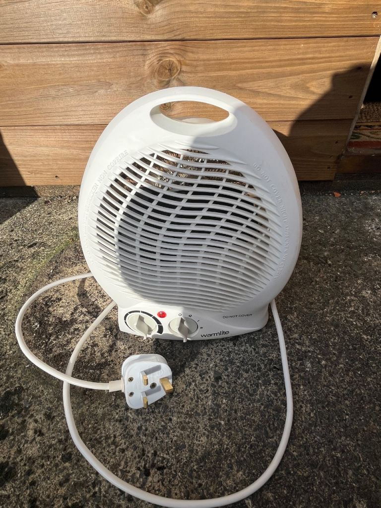 Warmlite WL44002 Fan Heater – White, Good Condition