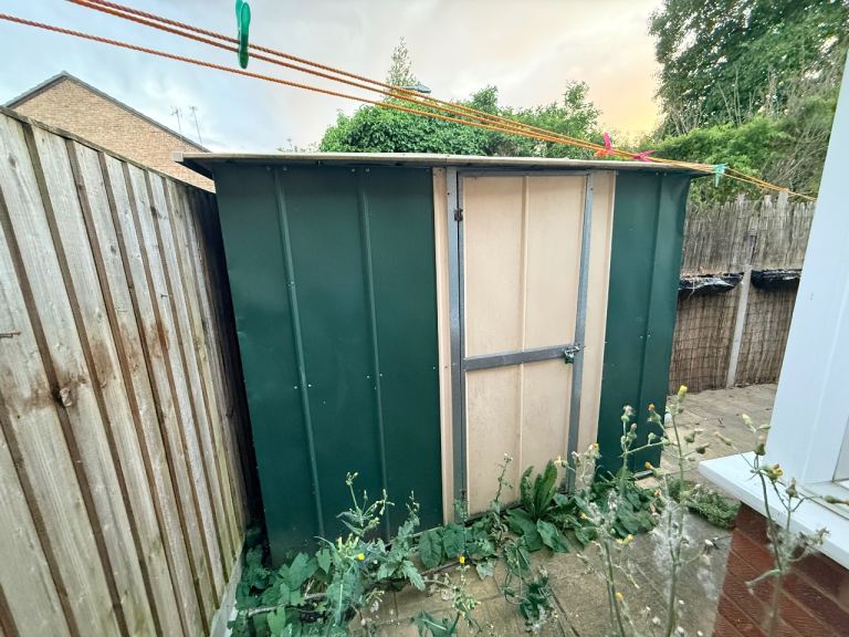 Metal garden shed 