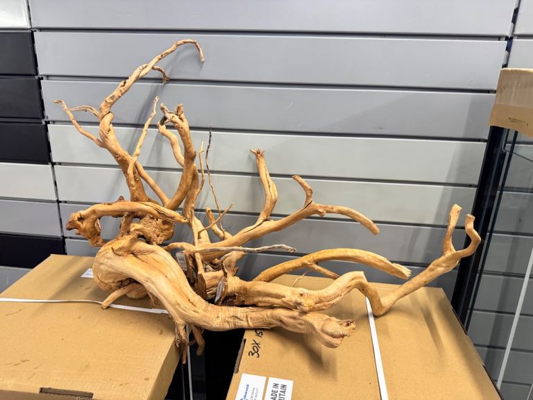 Red wood for fish tanks