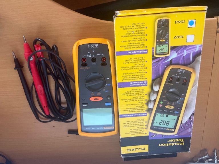 Fluke 1503 Insulation Tester - Good Condition with Leads