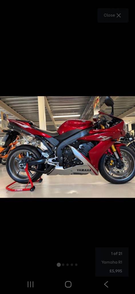 R1 red 