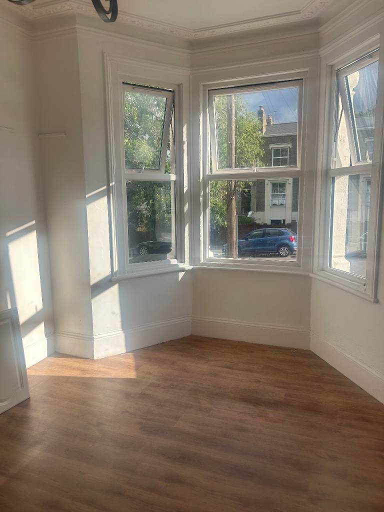 1 Bedroom Flat, Universal Credit and Dss Welcome