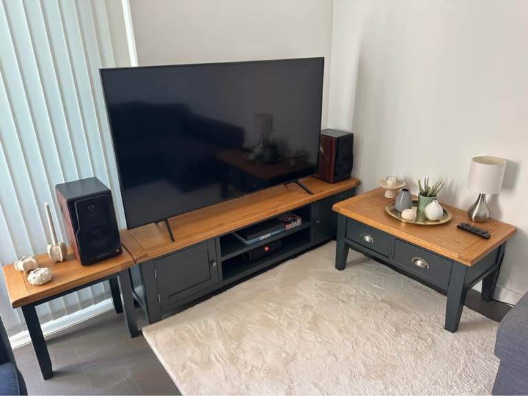 TV stand 