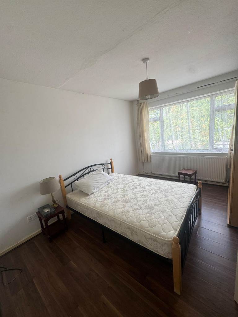 Modern FF Two Bedroom Flat to rent in ( E17) Area