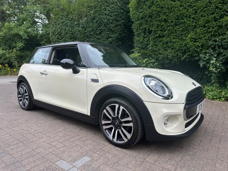 2018 MINI Hatch 1.5 COOPER 3DR Manual Hatchback Petrol Manual