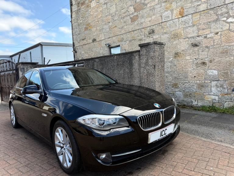 2013 BMW 52OD SE 2.0 TURBO DIESEL BLACK HEATED BLACK LEATHER BODYKIT PRIVACY BT