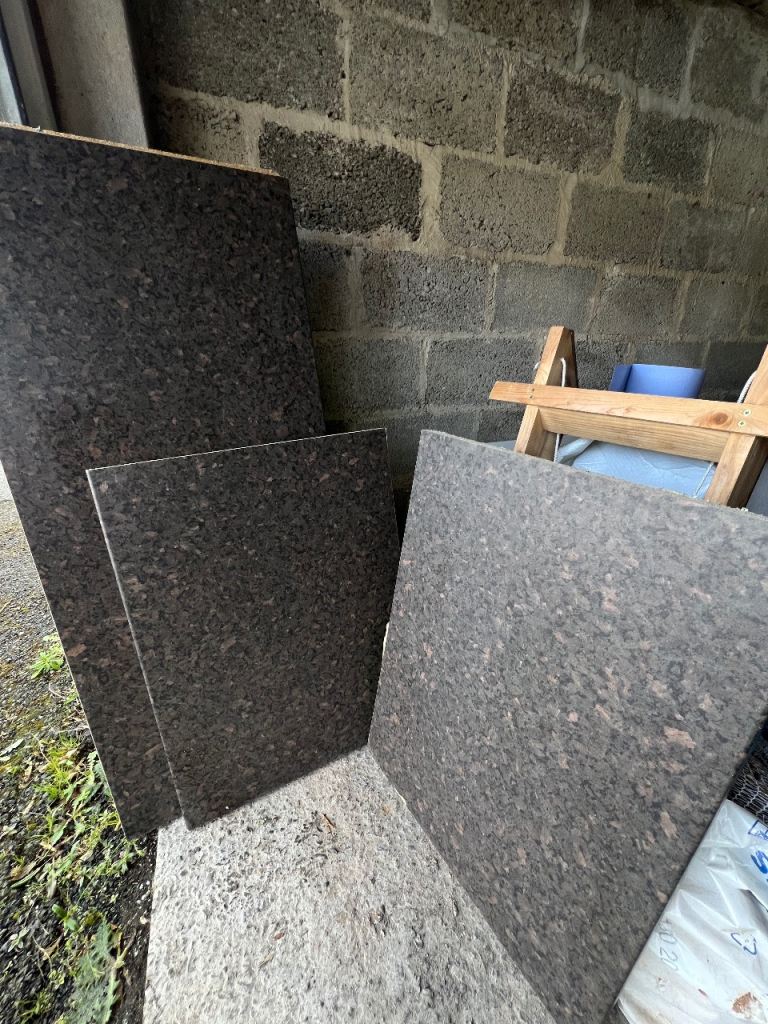 2 lengths of laminate kitchen worktops 