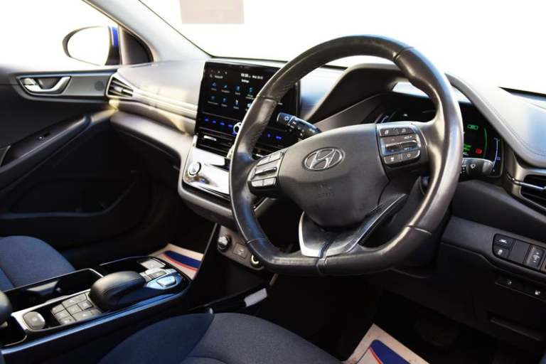 2021 Hyundai IONIQ 38.3kWh Premium Hatchback 5dr Electric Auto (136 ps) Automatic Hatchback Elect...