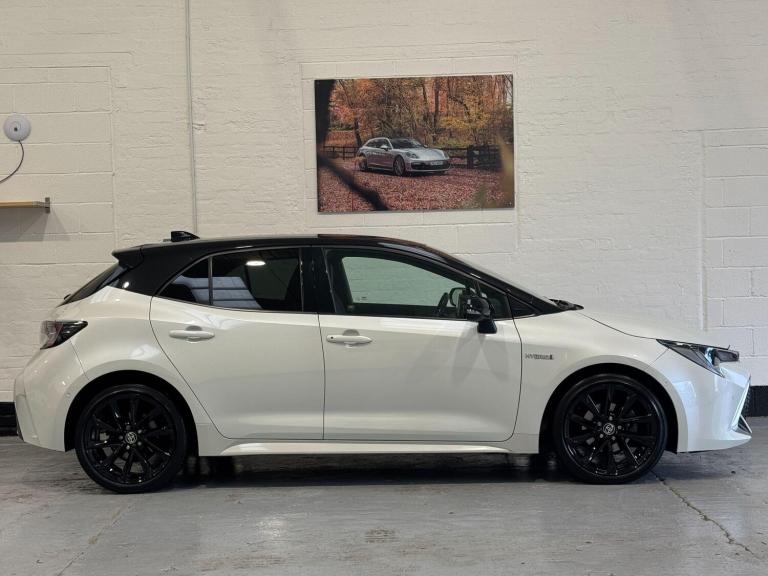 2020 Toyota Corolla 2.0 VVT-i Hybrid Excel 5dr CVT HATCHBACK PETROL/ELECTRIC Automatic