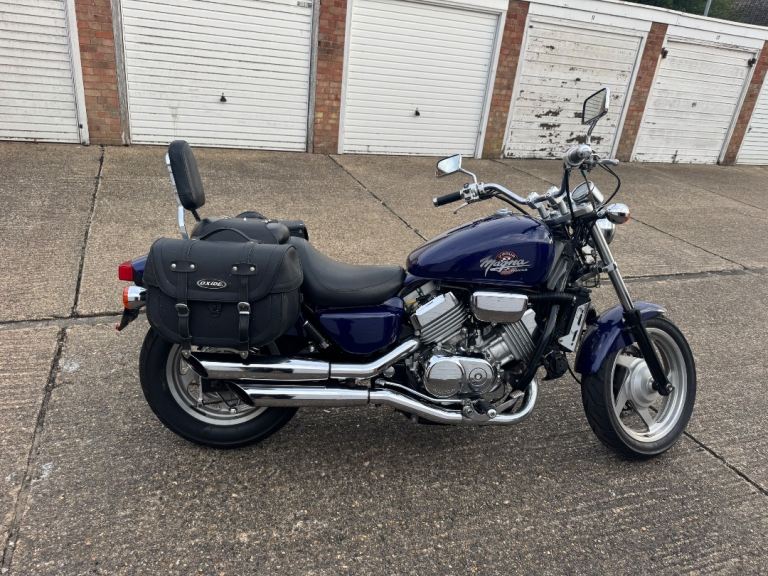 Honda, VF, 1994, 748 (cc)