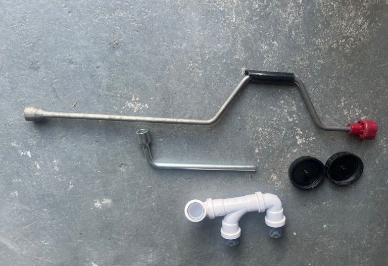 Various caravan bits 