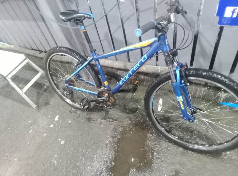 Carrera valour medium frame 27.5 wheels 