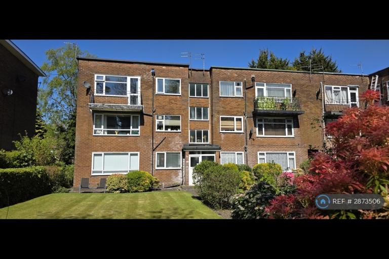 2 bedroom flat in Lavenham Close, Bury, BL9 (2 bed) (#2873506)