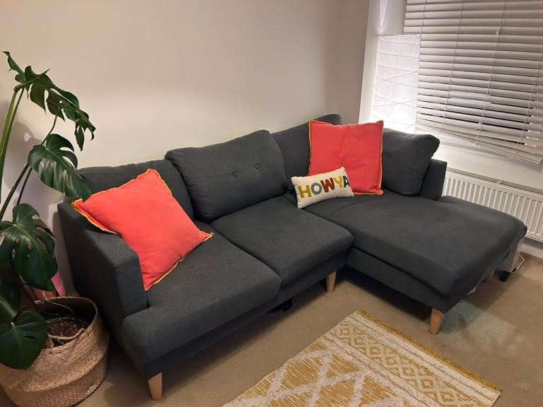 Comfy Grey Fabric L-Shaped Sofa with Chaise