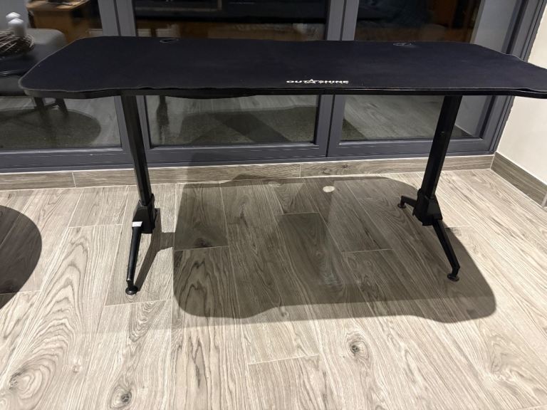 Outshine gaming desk 
