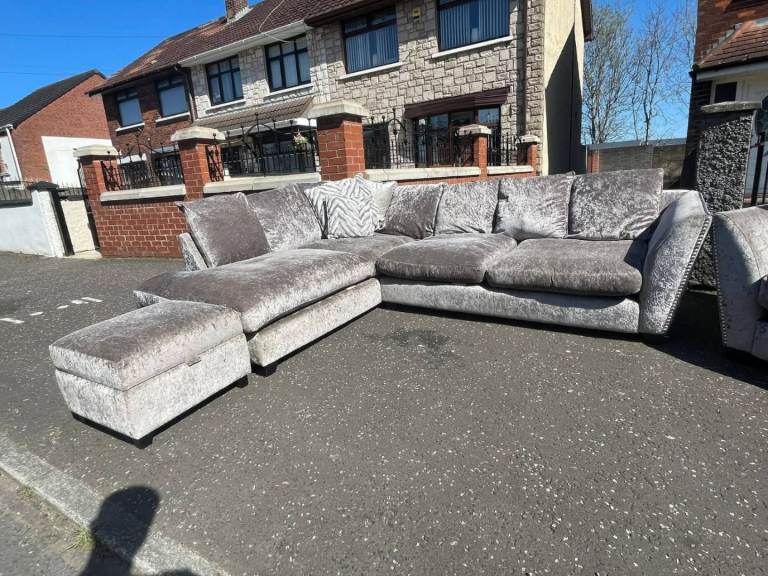Crushed velvet corner group sofa £350