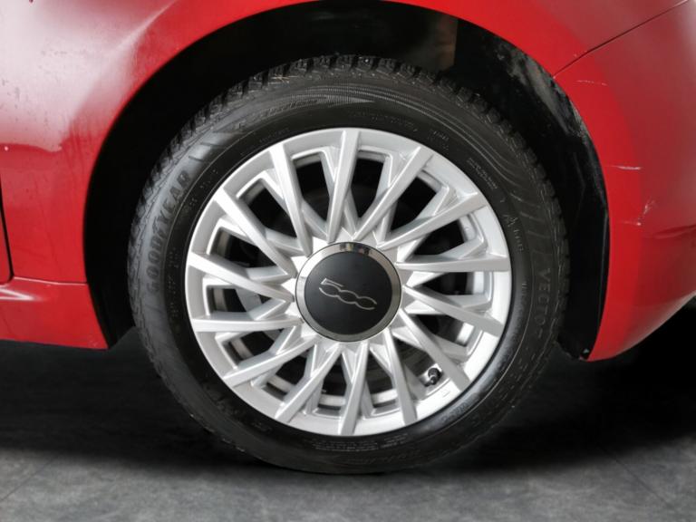 2017 Fiat 500 0.9 TwinAir 105 Lounge 3dr HATCHBACK PETROL Manual