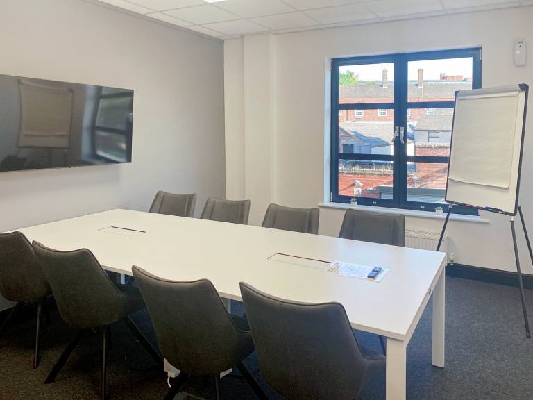 Norwich - NR3 1BQ \ Productive Team Workspace with 4 Workstations