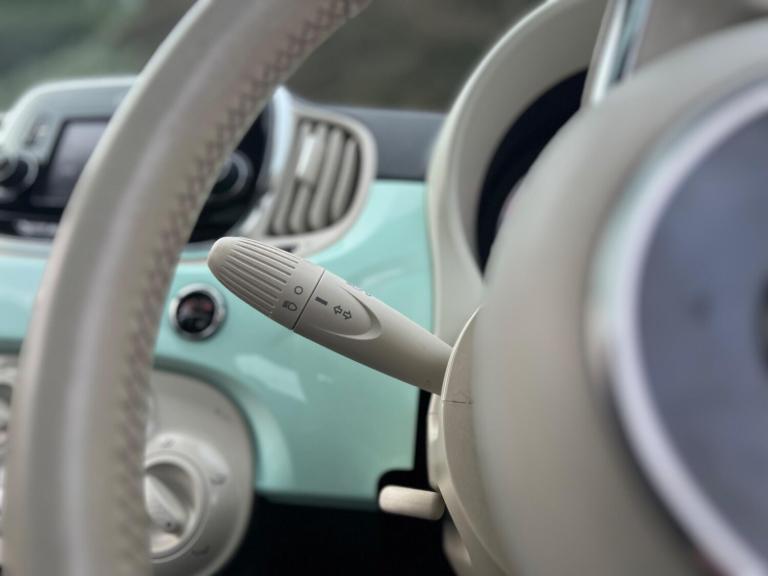 2016 Fiat 500 1.2 Lounge Euro 6 (s/s) 3dr HATCHBACK Petrol Manual