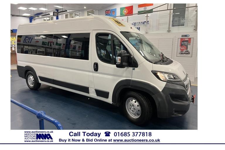 2015 Peugeot Boxer 435 L3H2 2.2HDI 130PS LWB 7 SEAT DISABLED ACCES MINIBUS ------------------- Mi...