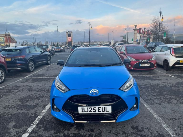 Toyota, YARIS, Hatchback, 2025, Other, 1490 (cc), 5 doors