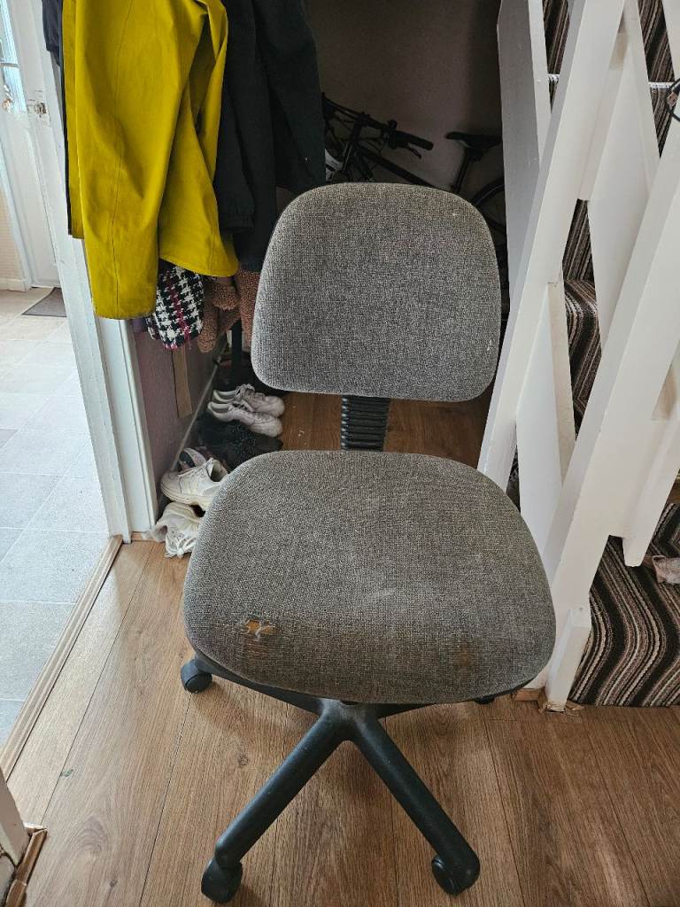 Grey Office Chair on Wheels – Fair Condition