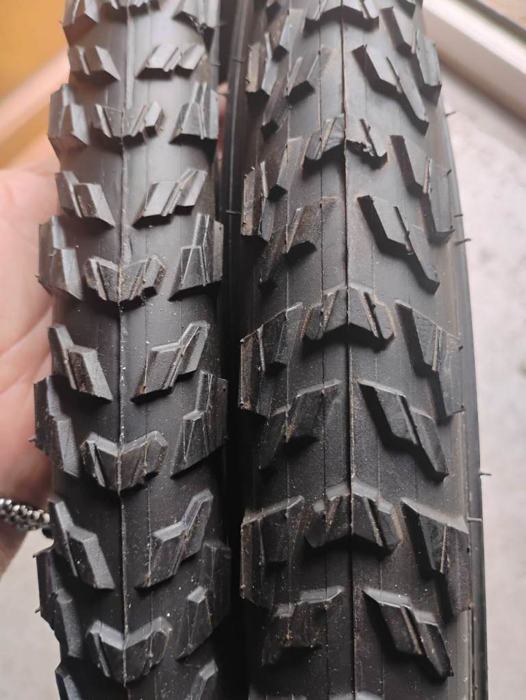 Bicycle Tyres 24 x1.95 (X2) 