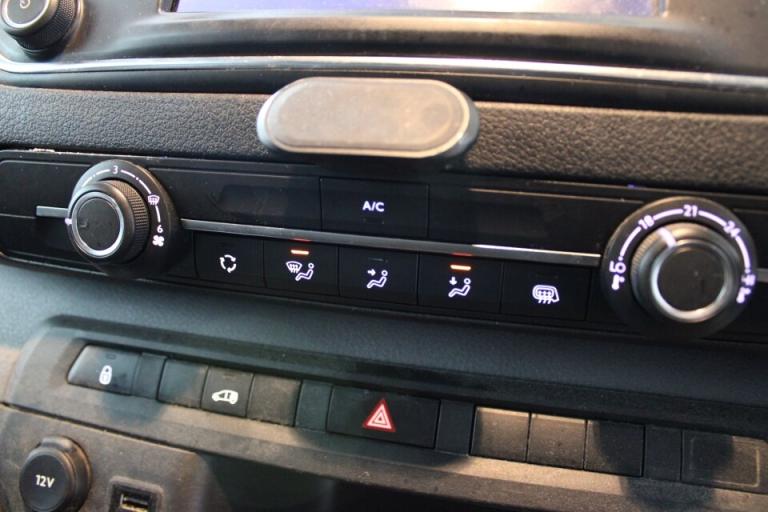 2022 Vauxhall Vivaro 3100 2.0d 145PS Sportive H1 Van PANEL VAN DIESEL Manual