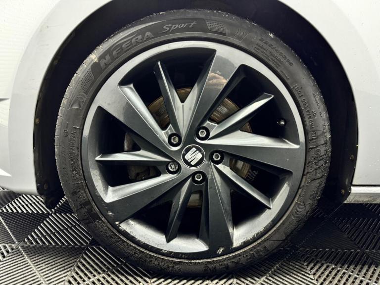  SEAT Leon 2.0 TDI CR FR Sport Coupe Euro 5 (s/s) 3dr Diesel Manual