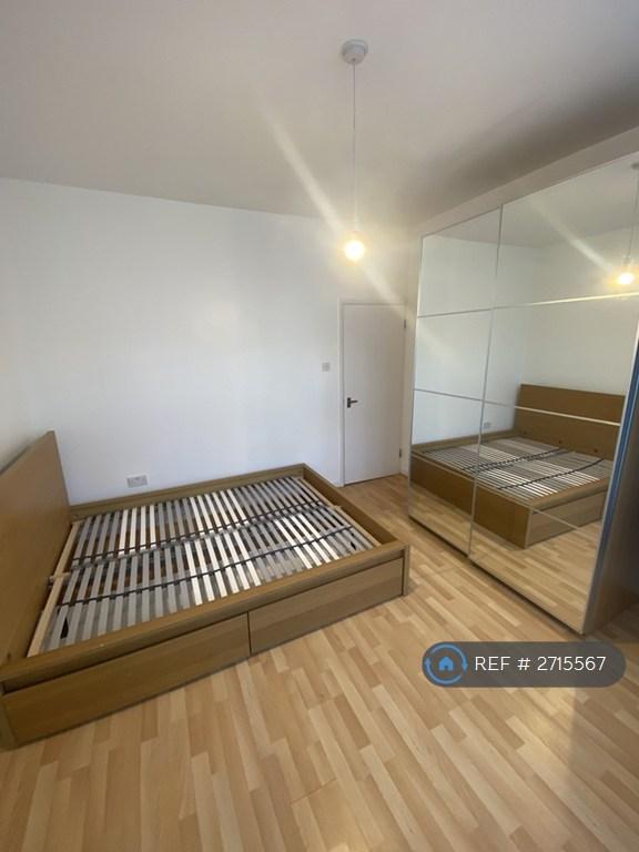 3 bedroom house in Boscombe Avenue, London, E10 (3 bed) (#2715567)